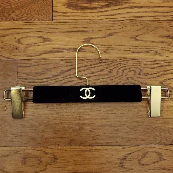 Authentic Chanel Velvet Hanger Set - Picture 3 of 3